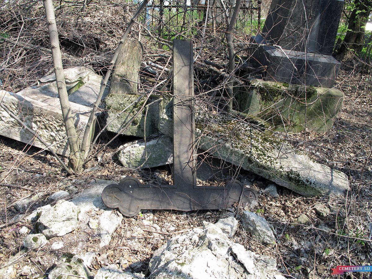 Старое кладбище Таганрога. Участок Ильченко