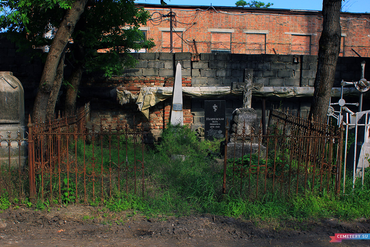 Старое кладбище Таганрога. Участок Цукановой, Тищенко, Илличевской